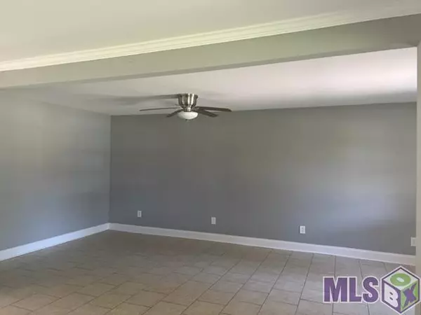 Baton Rouge, LA 70819,377 Fontainbleau Dr