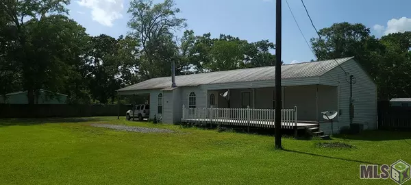 39387 Country Dr, Prairieville, LA 70769