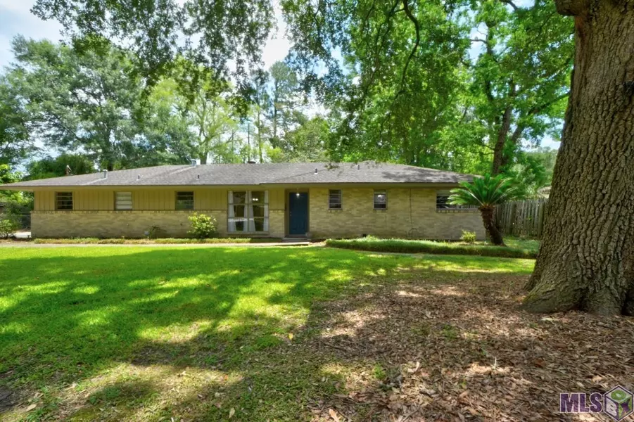 1055 Elizabeth Dr, Baton Rouge, LA 70815