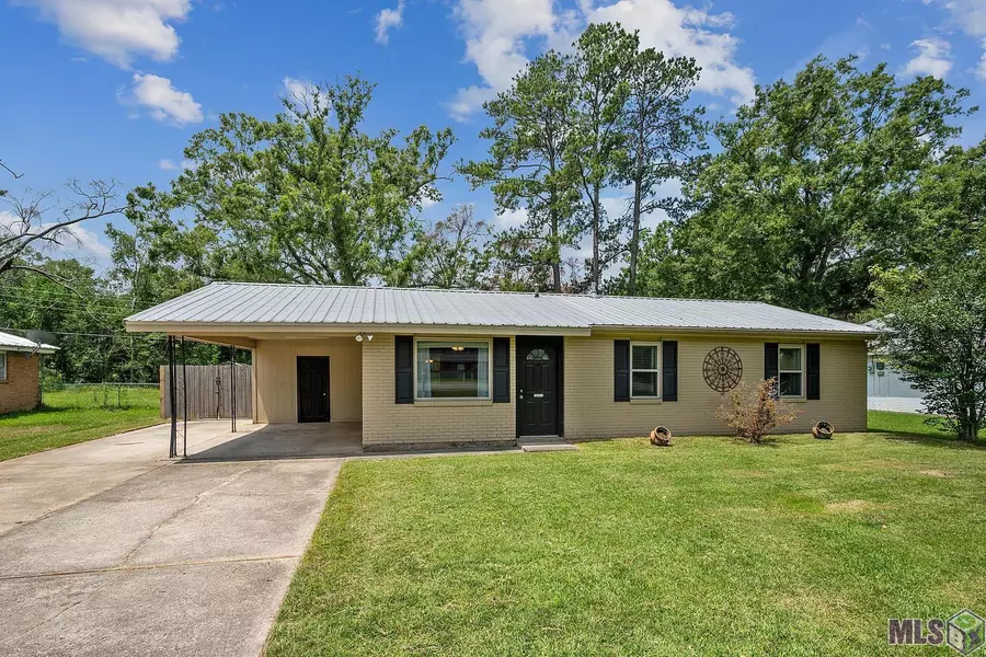 8194 Lockhart Rd, Denham Springs, LA 70726