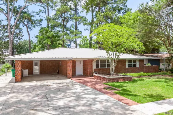 1042 Avenue G, Port Allen, LA 70767