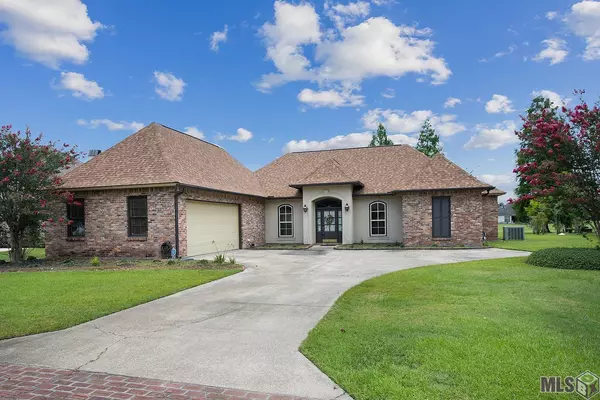 40571 Pelican Point Pkwy, Gonzales, LA 70737