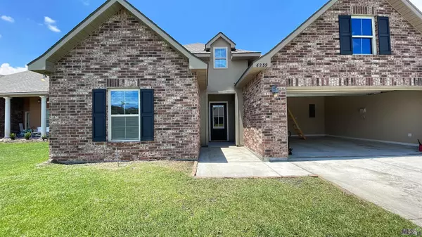 6239 Mallard Crossing Dr, Zachary, LA 70791