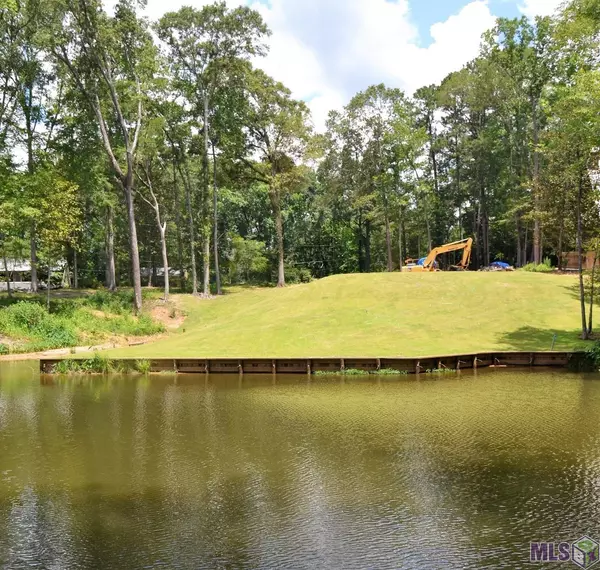 St Francisville, LA 70775,10642 Will Bar Ln