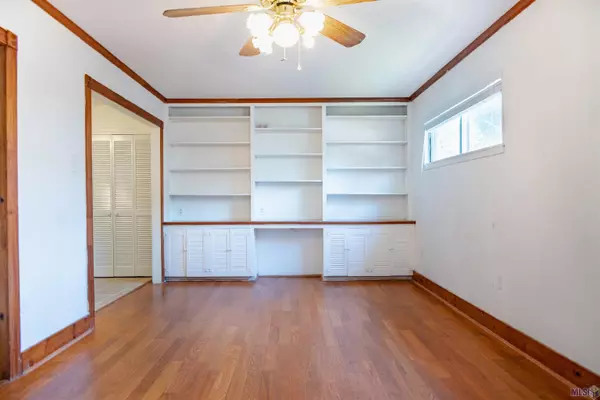 St Francisville, LA 70775,5708 Cypress St