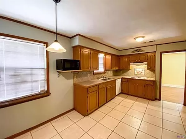 Baton Rouge, LA 70814,4037 Ridgemont Dr