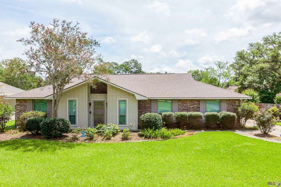 441 Chesterfield Dr, Baton Rouge, LA 70815