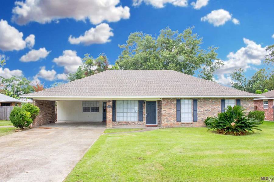 1519 S Sandra St, Gonzales, LA 70737