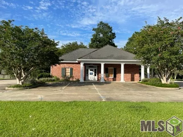 16969 Jefferson Hwy, Baton Rouge, LA 70817