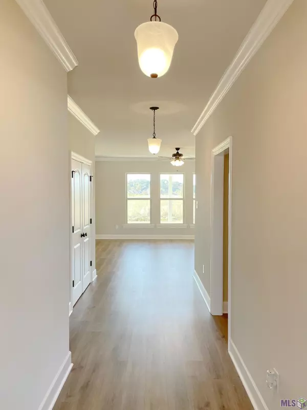 1610 Rangeland Ave, Zachary, LA 70791