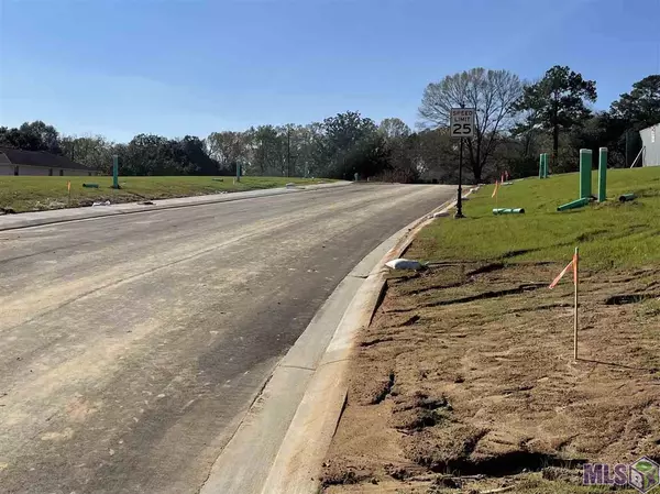 St Francisville, LA 70775,1046 Parker District Ave