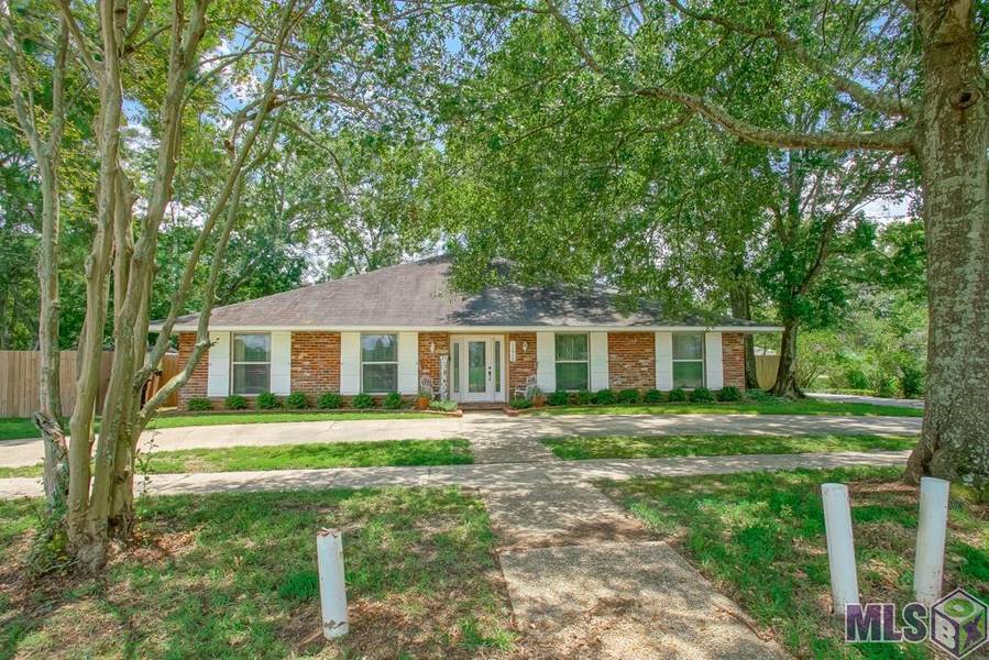 10868 Major Oak Dr, Baton Rouge, LA 70815