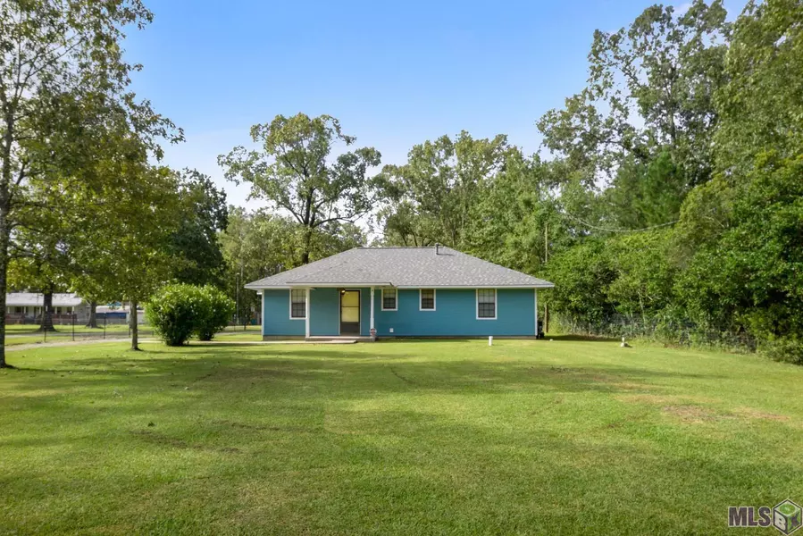 13682 Hammack Rd, Denham Springs, LA 70726