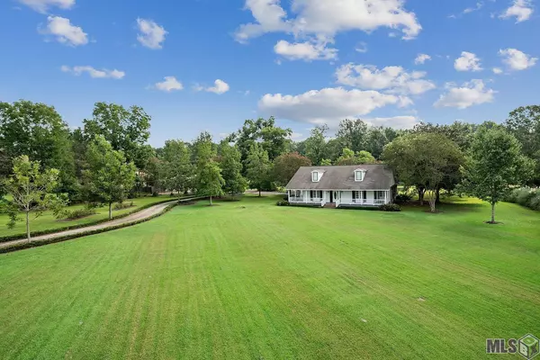 23112 Sunnyside Ln, Zachary, LA 70791