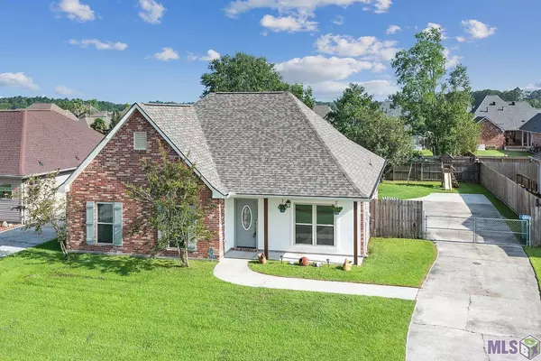 12709 Landon Dr, Walker, LA 70785
