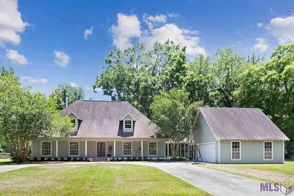 10152 Old Field Rd, St Francisville, LA 70775