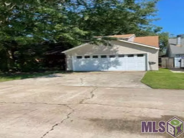 Baton Rouge, LA 70815,1881 Stonegate Ct