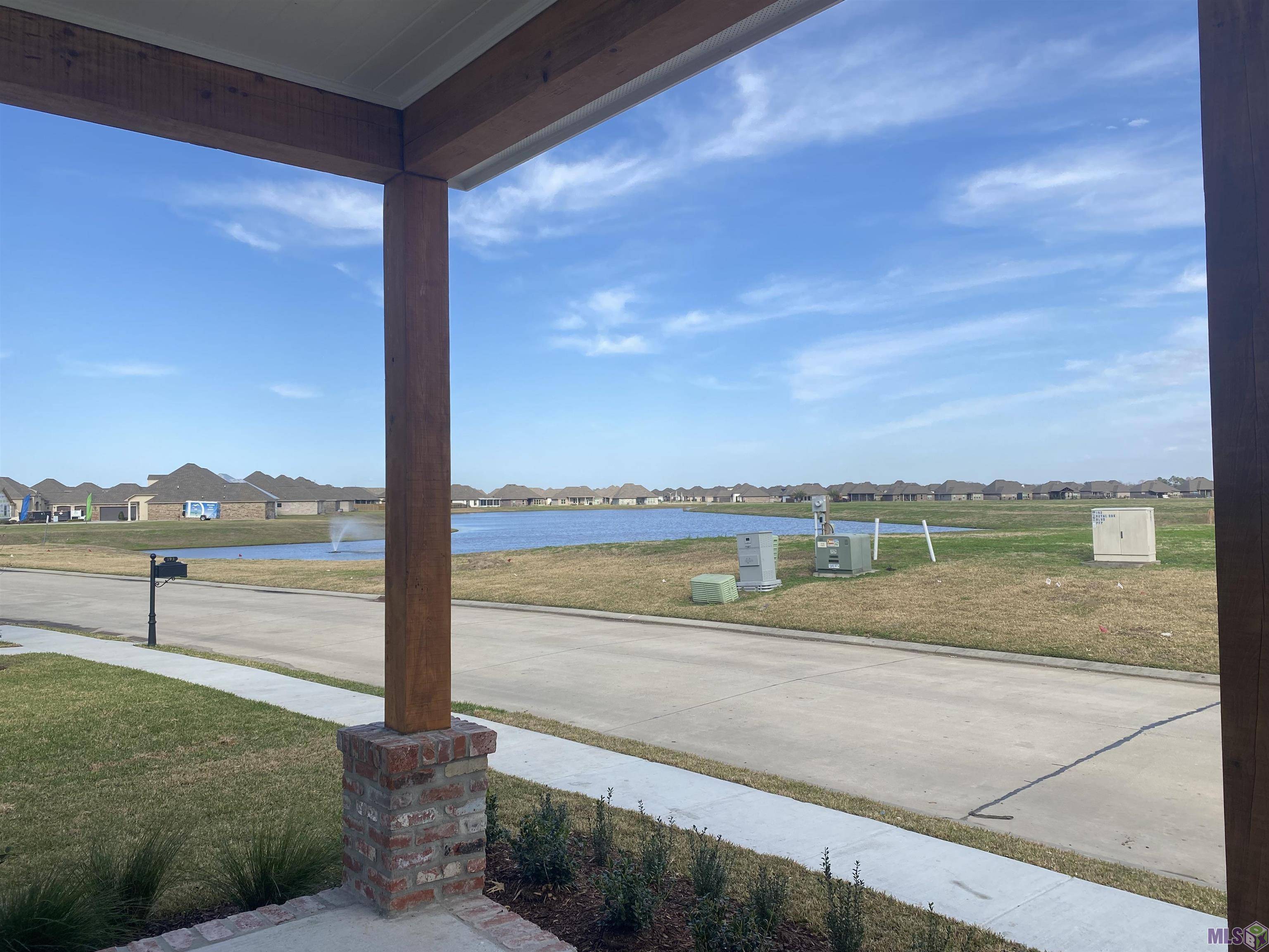 Thibodaux, LA 70301,189 Royal Oak Blvd
