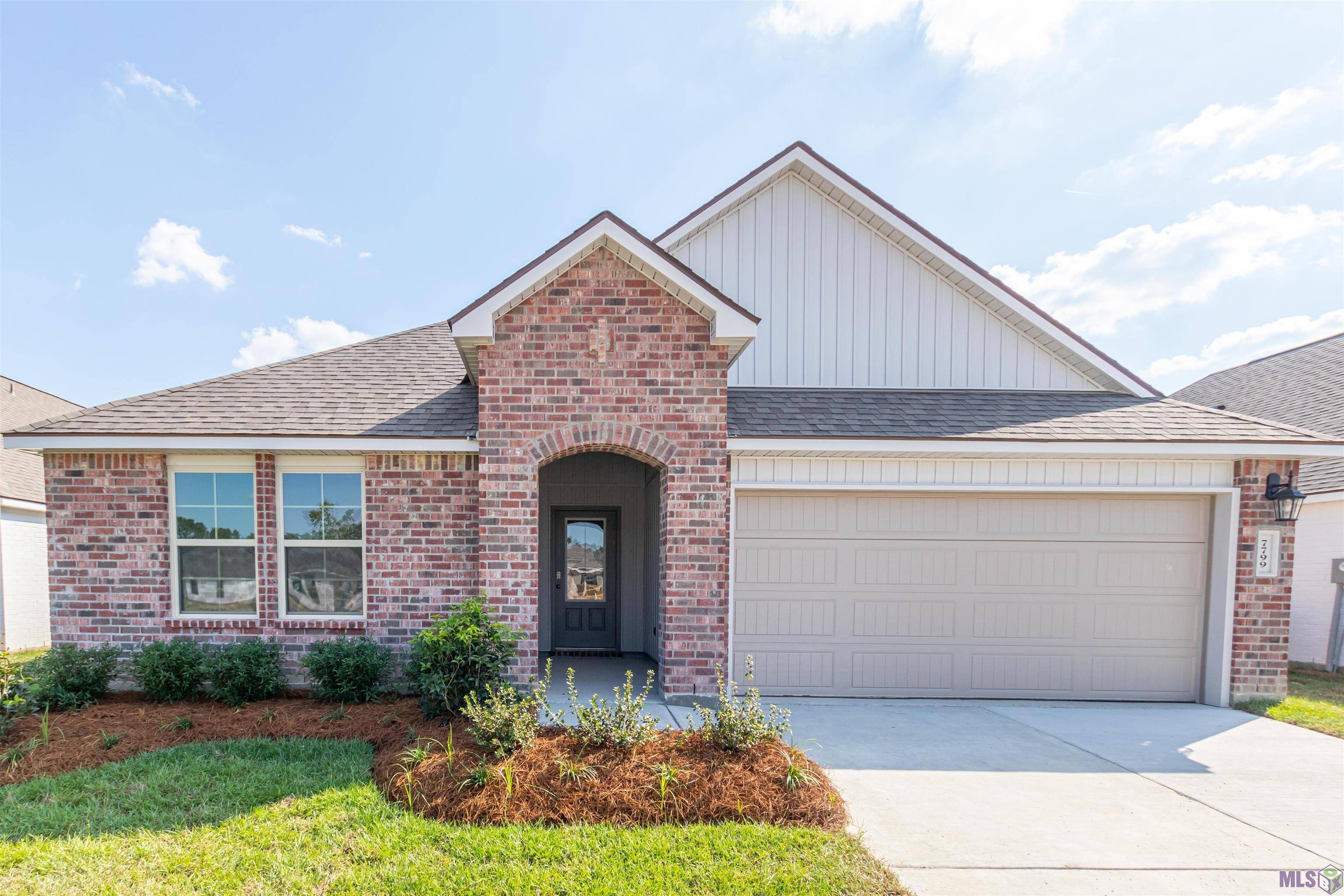 7799 Collin Trails, Denham Springs, LA 70726
