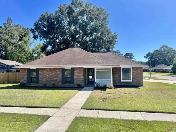 9722 E Swingalong Ave, Baton Rouge, LA 70814