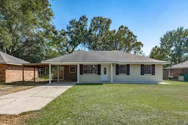 850 Moonglow Dr, Denham Springs, LA 70726