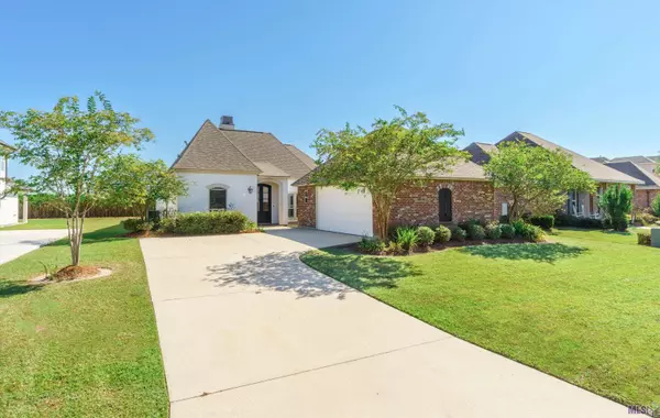 2888 Sugar Lakes Ln, Paulina, LA 70763