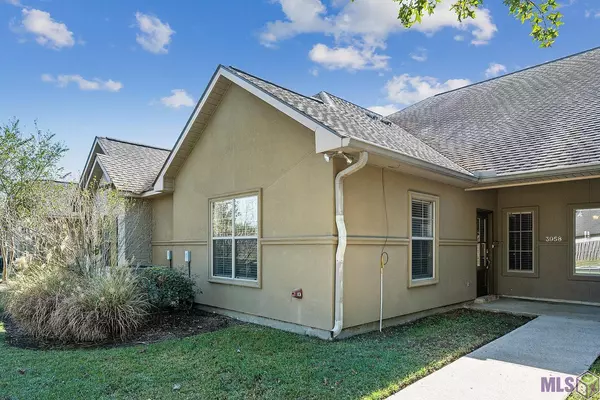 3958 Cypress Hall Dr, Addis, LA 70710