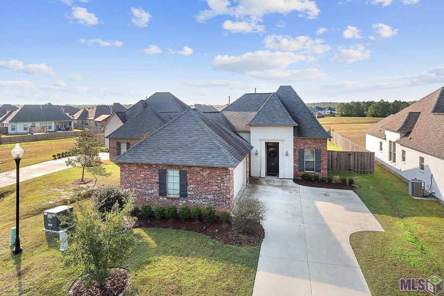 3120 Lost Lake Ln, Madisonville, LA 70447