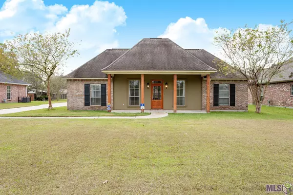 1847 Orleans Quarters Dr, Brusly, LA 70719