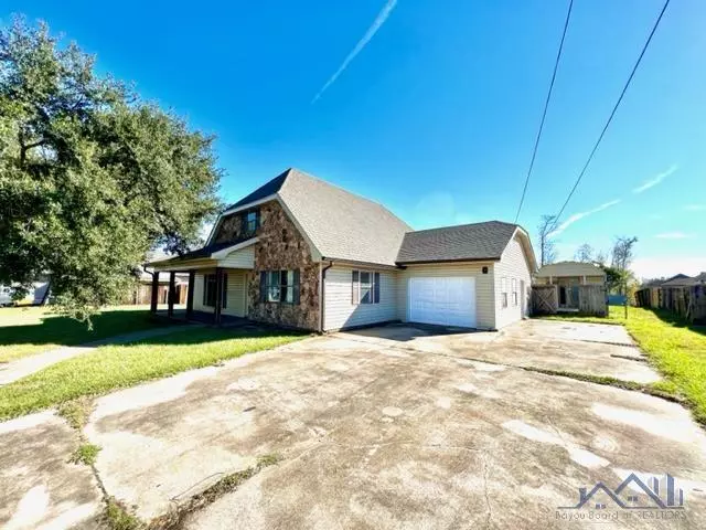 122 Sharlene St, Houma, LA 70364