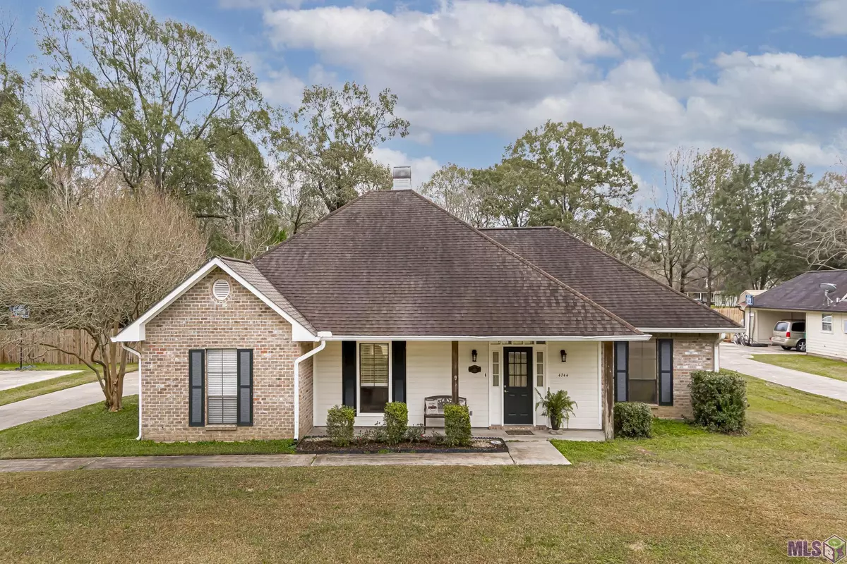 St Francisville, LA 70775,4744 Pecan Grove Rd