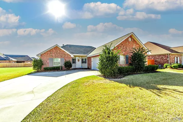 211 Orange Grove Rd, Thibodaux, LA 70301