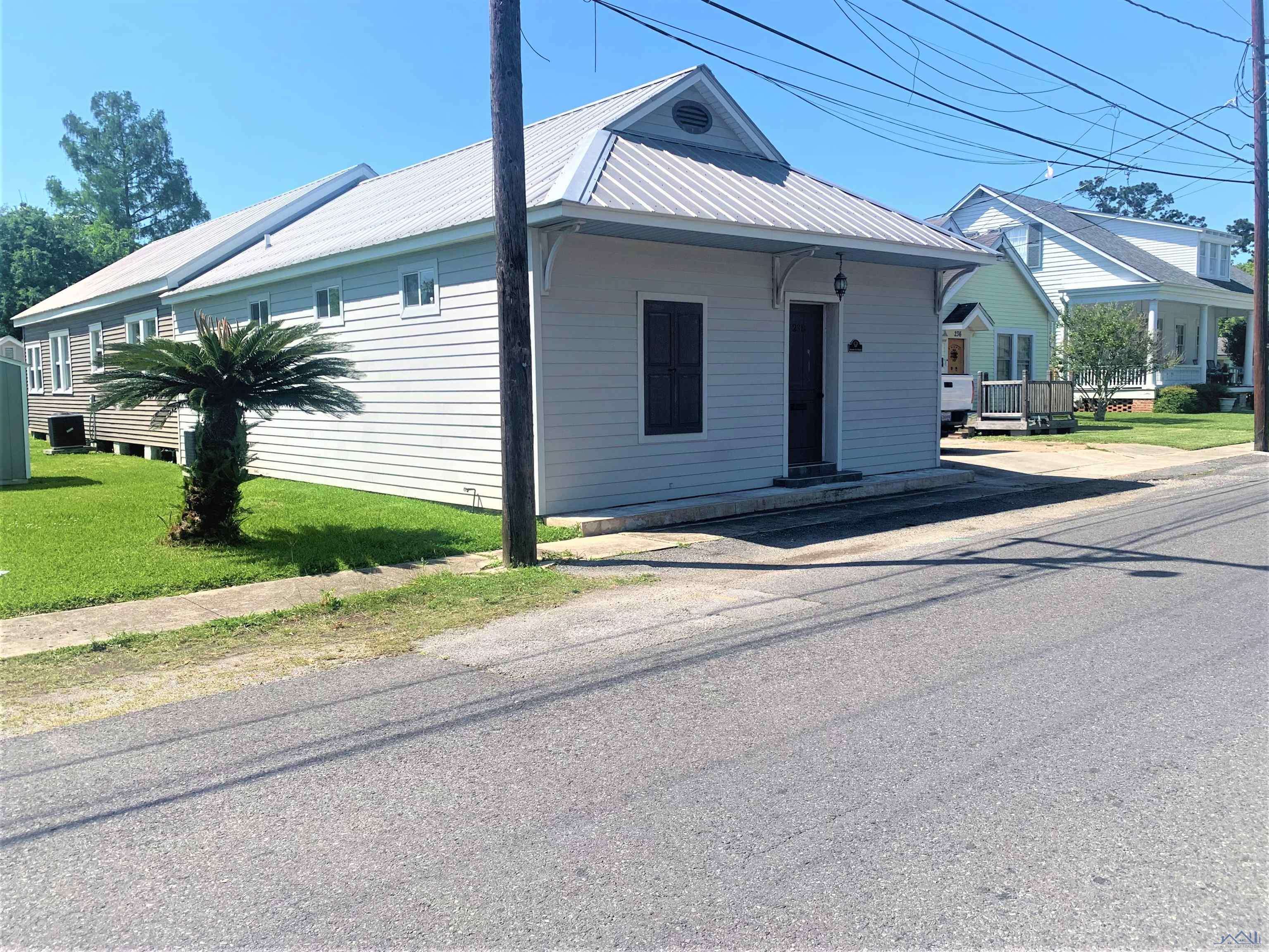 Thibodaux, LA 70301,238 St. Charles Street