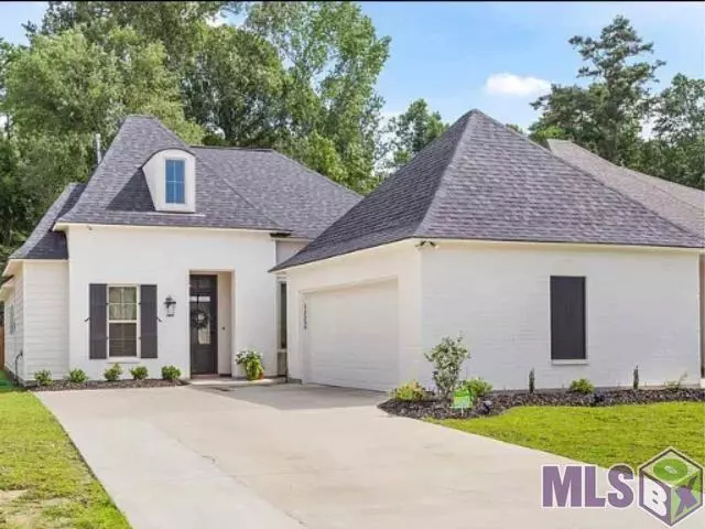 11529 Oasis Dr, Denham Springs, LA 70726