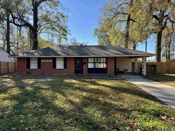 10624 N Harvey Dr, Baton Rouge, LA 70815