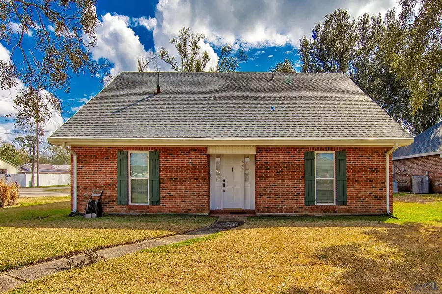 608 Funderburk Avenue, Houma, LA 70364