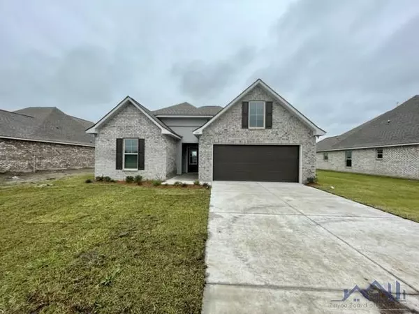 257 Pond Dr, Thibodaux, LA 70301