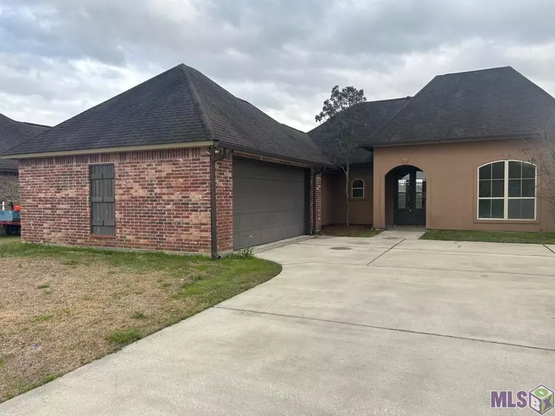 9070 Reserve Oak Ave, Zachary, LA 70791