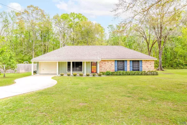 104 Flamingo Rd, Bayou Lourse, LA 70380
