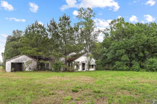 15475 Greenwell Springs Rd, Central, LA 70739