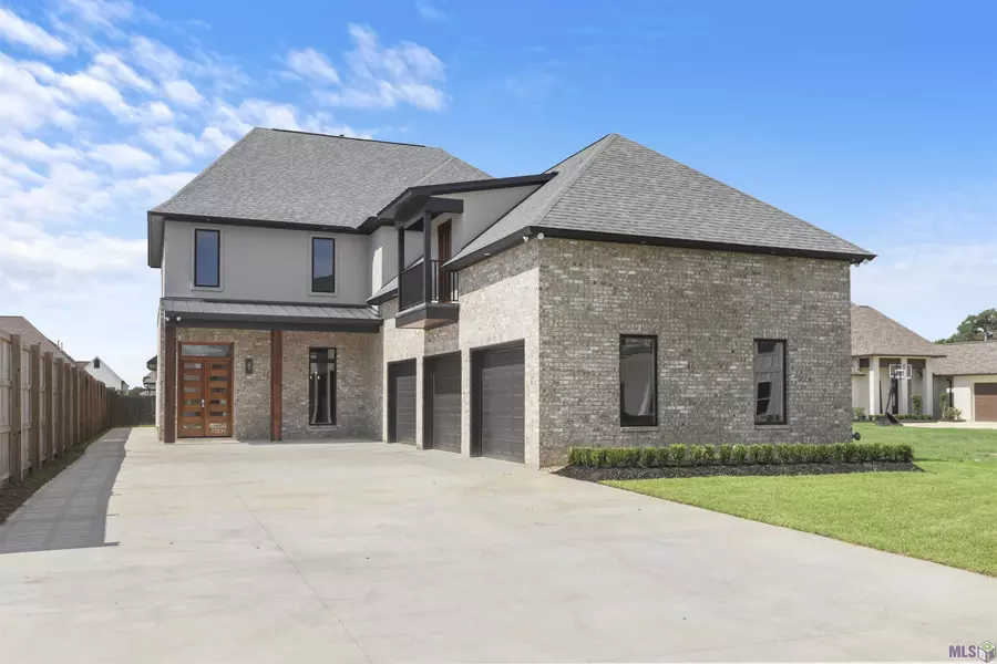 17331 Saw Grass Trail Ave, Prairieville, LA 70769