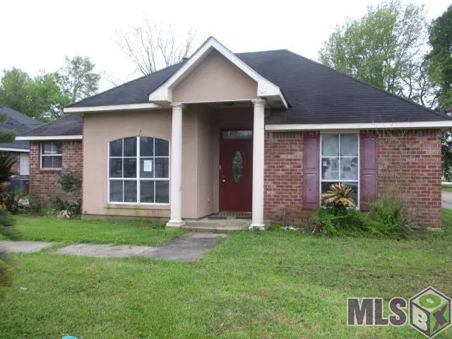 22750 Blakeney Dr, Plaquemine, LA 70764