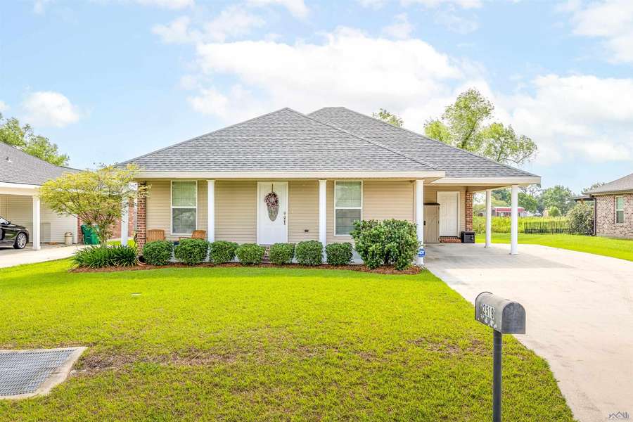 2519 Pineridge Street, Thibodaux, LA 70301