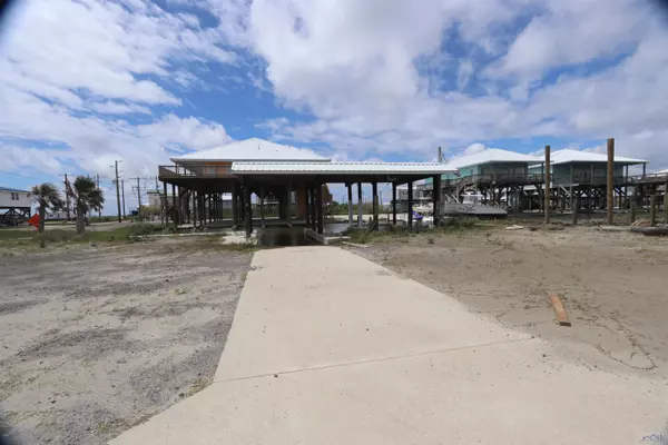 Grand Isle, LA 70358,101 Trade Lane