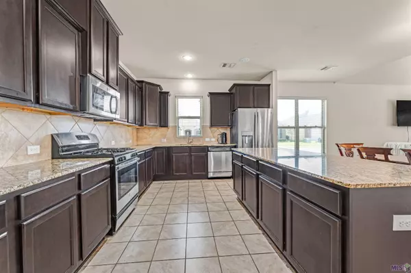 Baton Rouge, LA 70810,1410 Granby Dr