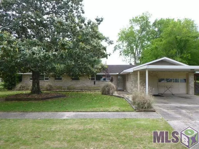 10180 Devonshire Dr, Baton Rouge, LA 70809