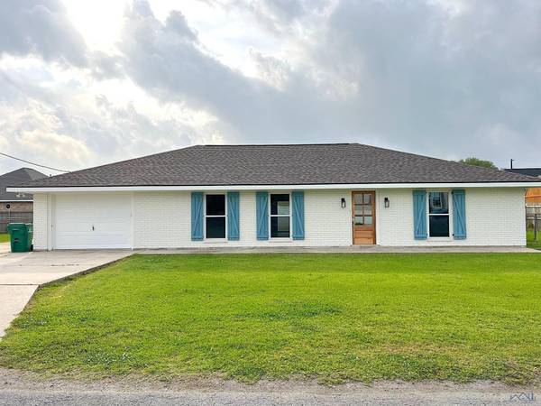 182 Buchanan,  Larose,  LA 70373