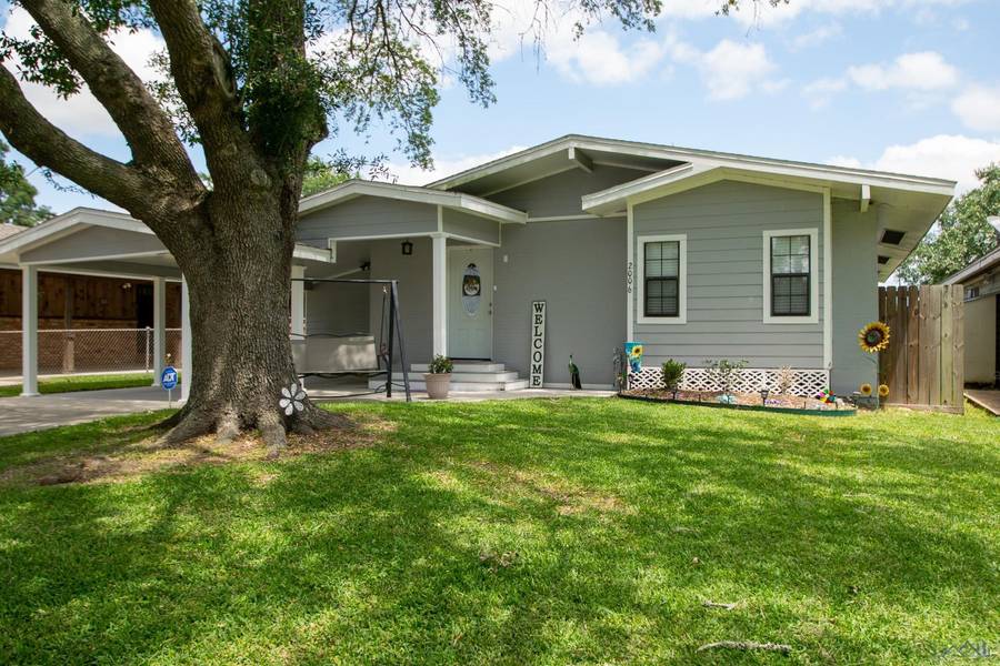 2006 Maple St, Morgan City, LA 70380