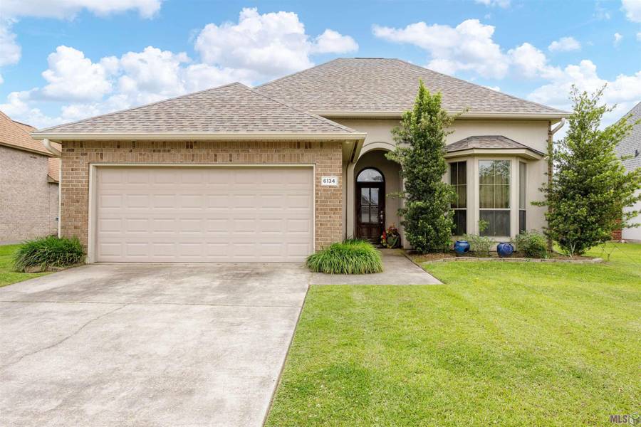 6134 Waterford Ln, Sorrento, LA 70778