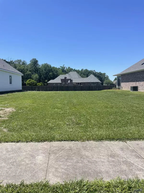 138 Rue Celeste, Thibodaux, LA 70301